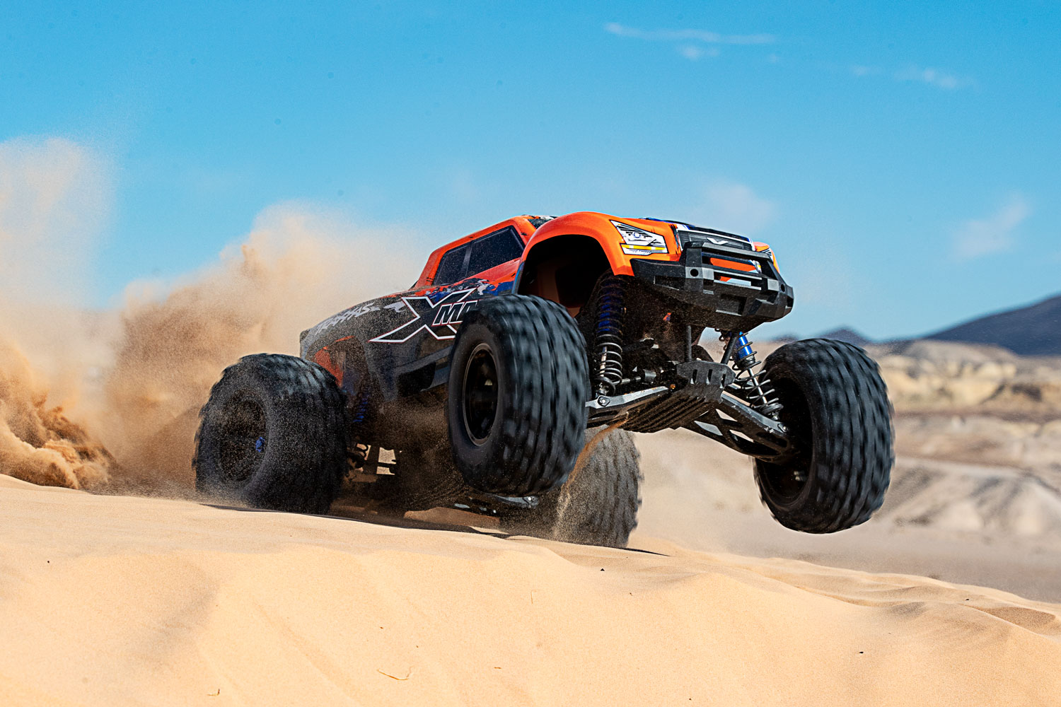 TRAXXAS XMaxx Special Edition Oranje Met 30+ volt en extreme 8s power