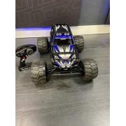 nette traxxas summit 1/8 met licht en t-bone voor-achterbumper