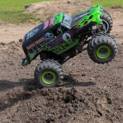 Losi LMT 4WD Solid Axle Monster Truck RTR, Grave Digger LOS04021T1