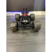 nette traxxas summit 1/8 met licht en t-bone voor-achterbumper