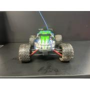 Zeer nette Traxxas E-revo 1/16 zonder accu en lader