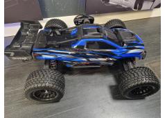 In nieuwstaat incl. garantie Traxxas XRT 8S blauw
