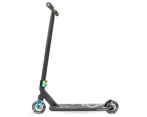 Stunt step MGP MG5 Axion Black/Neo Chrome