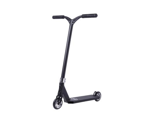 Stunt step Striker Lux Black/Chrome