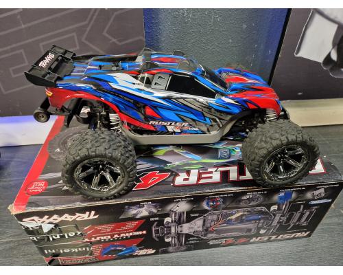 In nieuwstaat verkerende Traxxas Rustler 4X4 VXL